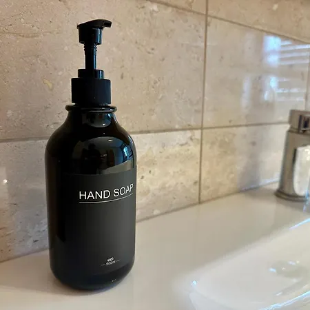 Schoene Mit Grossem Garten 史塔卡赫