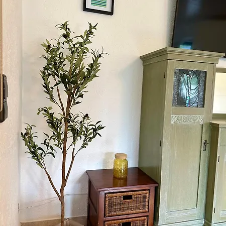 Schoene Mit Grossem Garten 아파트 슈톡카흐