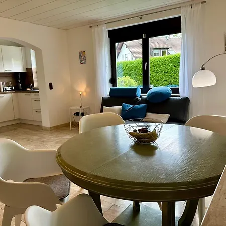 Schoene Mit Grossem Garten * 史塔卡赫