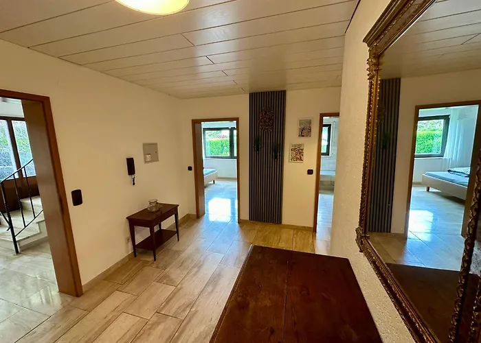 Schoene Mit Grossem Garten شتوكاخ