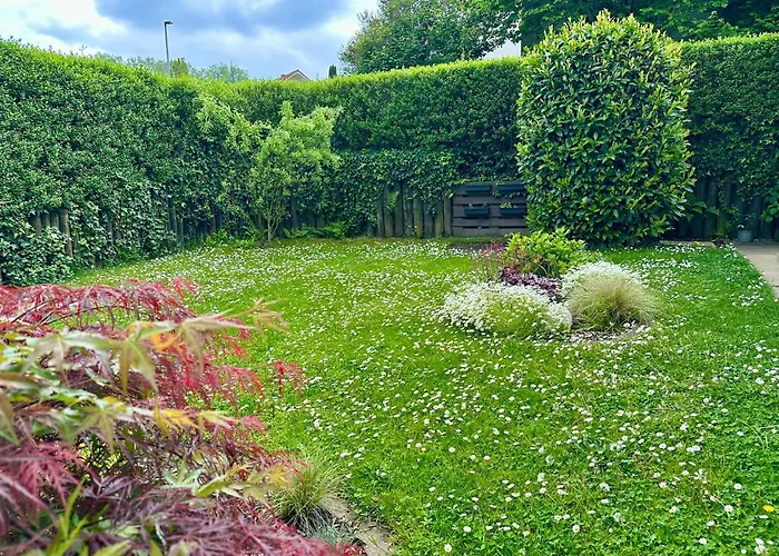 Schoene Mit Grossem Garten شقة *